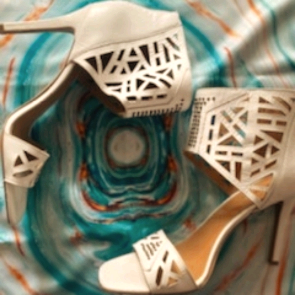 Nine west